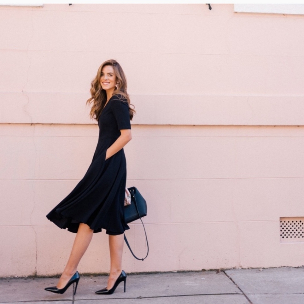 Gal Meets Glam Navy Midi Dress